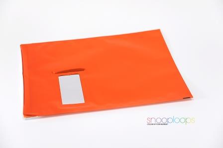 orange opak C4 Snooploop Folienumschlag mit Fenster 